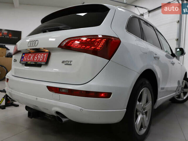 Білий Ауді Ку 5, об'ємом двигуна 2 л та пробігом 179 тис. км за 14900 $, фото 51 на Automoto.ua