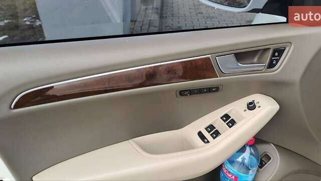 Білий Ауді Ку 5, об'ємом двигуна 1.98 л та пробігом 190 тис. км за 12400 $, фото 13 на Automoto.ua