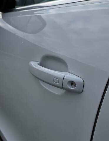 Белый Ауди Ку 5, объемом двигателя 1.98 л и пробегом 194 тыс. км за 17499 $, фото 15 на Automoto.ua