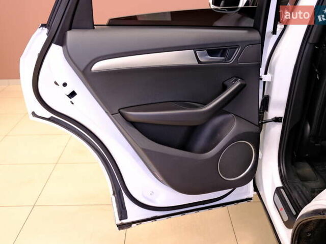 Білий Ауді Ку 5, об'ємом двигуна 2 л та пробігом 265 тис. км за 19500 $, фото 34 на Automoto.ua