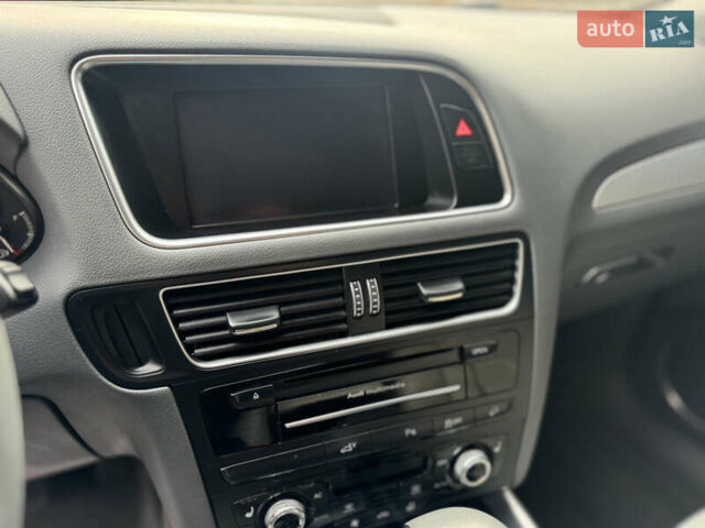 Ауди Ку 5 2012 в Дубно на Automoto.ua Белый Ауди Ку 5, объемом двигателя 1.98 л и пробегом 257 тыс. км за 12699 $, фото 41 на Automoto.ua