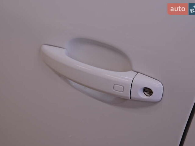 Білий Ауді Ку 5, об'ємом двигуна 2 л та пробігом 265 тис. км за 19500 $, фото 15 на Automoto.ua