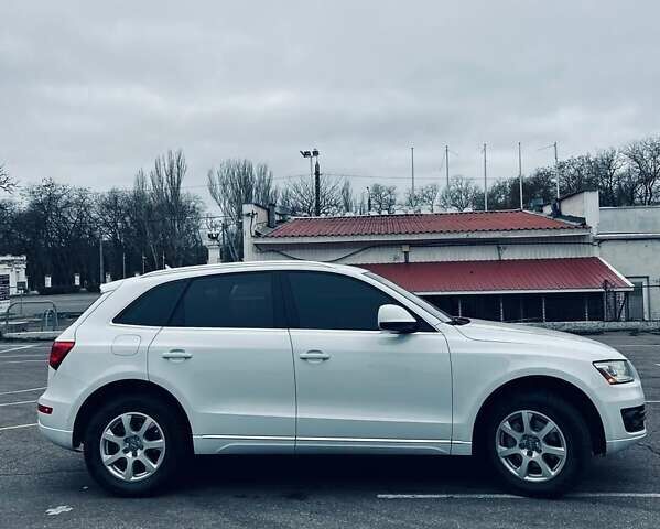 Белый Ауди Ку 5, объемом двигателя 1.98 л и пробегом 191 тыс. км за 13999 $, фото 3 на Automoto.ua