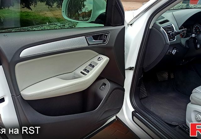 Білий Ауді Ку 5, об'ємом двигуна 2 л та пробігом 153 тис. км за 15700 $, фото 4 на Automoto.ua