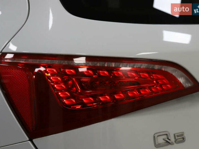 Білий Ауді Ку 5, об'ємом двигуна 2 л та пробігом 179 тис. км за 14900 $, фото 55 на Automoto.ua