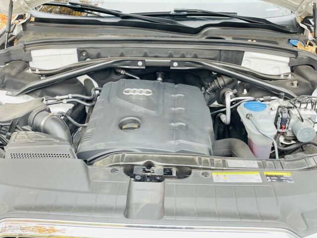 Белый Ауди Ку 5, объемом двигателя 2 л и пробегом 240 тыс. км за 13999 $, фото 12 на Automoto.ua