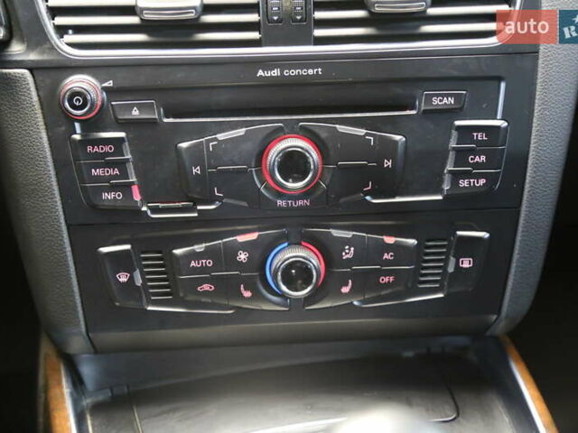 Белый Ауди Ку 5, объемом двигателя 1.97 л и пробегом 137 тыс. км за 18000 $, фото 20 на Automoto.ua