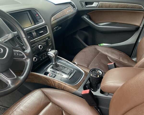 Ауди Ку 5 2012 в Киеве на Automoto.ua Белый Ауди Ку 5, объемом двигателя 1.98 л и пробегом 327 тыс. км за 14500 $, фото 4 на Automoto.ua