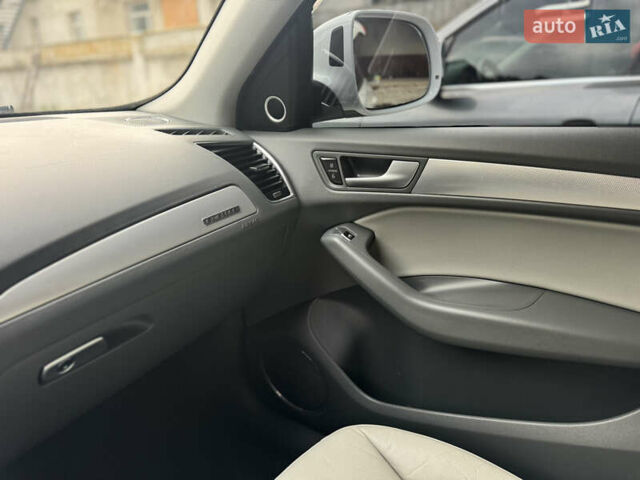 Ауди Ку 5 2012 в Дубно на Automoto.ua Белый Ауди Ку 5, объемом двигателя 1.98 л и пробегом 257 тыс. км за 12699 $, фото 44 на Automoto.ua