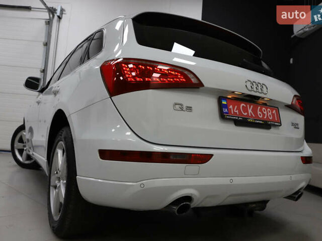 Білий Ауді Ку 5, об'ємом двигуна 2 л та пробігом 179 тис. км за 14900 $, фото 44 на Automoto.ua