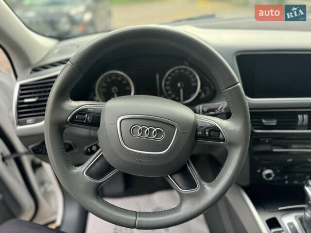 Ауди Ку 5 2012 в Дубно на Automoto.ua Белый Ауди Ку 5, объемом двигателя 1.98 л и пробегом 257 тыс. км за 12699 $, фото 38 на Automoto.ua