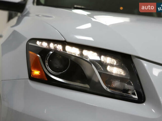 Білий Ауді Ку 5, об'ємом двигуна 2 л та пробігом 179 тис. км за 14900 $, фото 30 на Automoto.ua