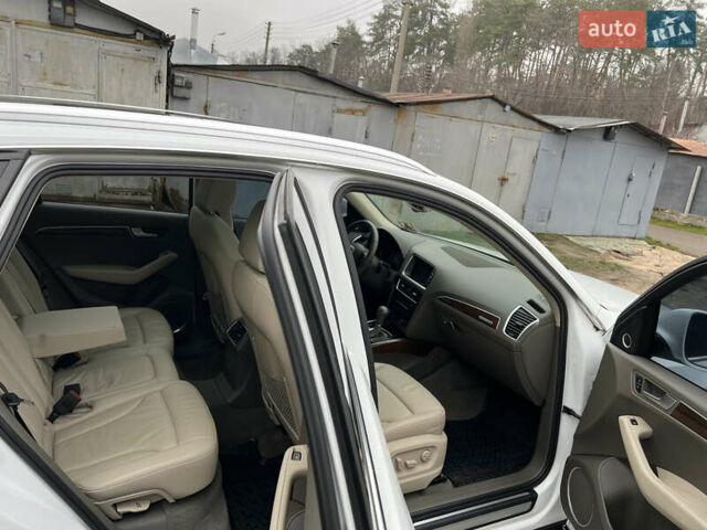 Белый Ауди Ку 5, объемом двигателя 2 л и пробегом 170 тыс. км за 12999 $, фото 27 на Automoto.ua