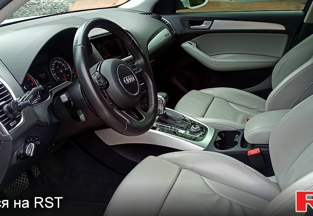 Білий Ауді Ку 5, об'ємом двигуна 2 л та пробігом 153 тис. км за 15700 $, фото 5 на Automoto.ua