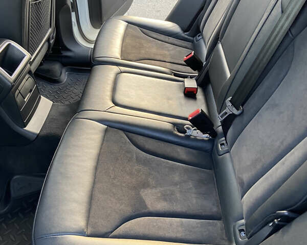 Белый Ауди Ку 5, объемом двигателя 2 л и пробегом 125 тыс. км за 17000 $, фото 6 на Automoto.ua