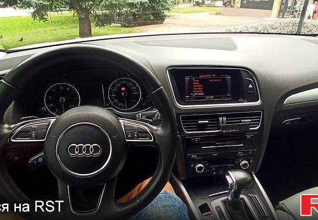 Білий Ауді Ку 5, об'ємом двигуна 2 л та пробігом 153 тис. км за 15700 $, фото 6 на Automoto.ua