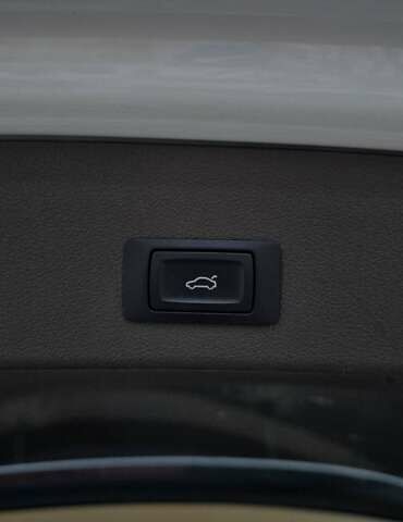 Белый Ауди Ку 5, объемом двигателя 1.98 л и пробегом 194 тыс. км за 17499 $, фото 61 на Automoto.ua