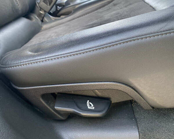 Белый Ауди Ку 5, объемом двигателя 3 л и пробегом 280 тыс. км за 16500 $, фото 21 на Automoto.ua