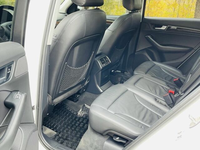 Белый Ауди Ку 5, объемом двигателя 2 л и пробегом 240 тыс. км за 13999 $, фото 6 на Automoto.ua