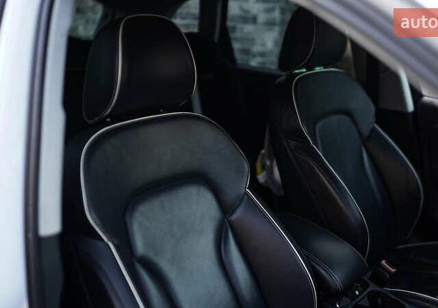 Белый Ауди Ку 5, объемом двигателя 1.97 л и пробегом 200 тыс. км за 16500 $, фото 25 на Automoto.ua