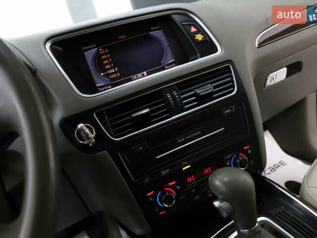 Білий Ауді Ку 5, об'ємом двигуна 2 л та пробігом 179 тис. км за 14900 $, фото 89 на Automoto.ua