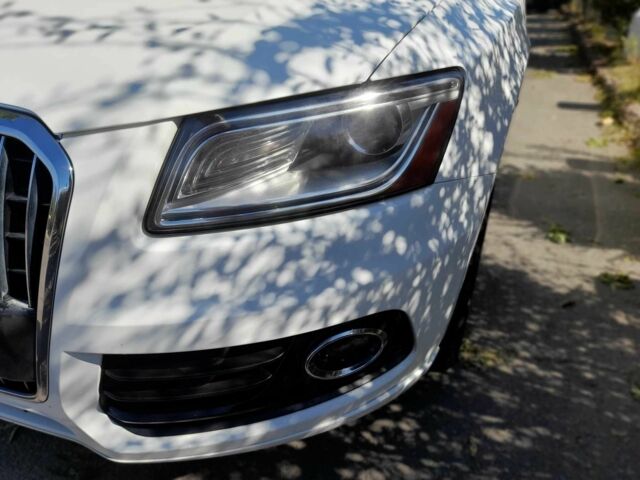 Белый Ауди Ку 5, объемом двигателя 2 л и пробегом 246 тыс. км за 13200 $, фото 16 на Automoto.ua