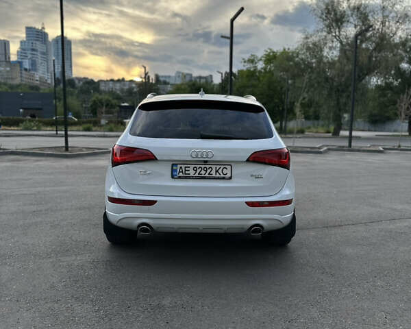 Белый Ауди Ку 5, объемом двигателя 1.98 л и пробегом 123 тыс. км за 14400 $, фото 3 на Automoto.ua