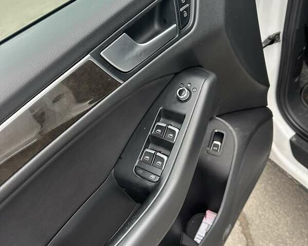 Белый Ауди Ку 5, объемом двигателя 1.98 л и пробегом 211 тыс. км за 12200 $, фото 22 на Automoto.ua