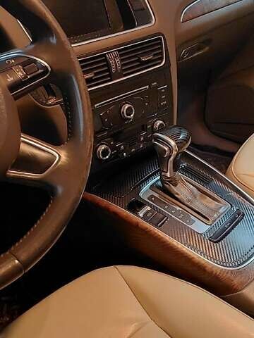 Белый Ауди Ку 5, объемом двигателя 2 л и пробегом 268 тыс. км за 16500 $, фото 5 на Automoto.ua