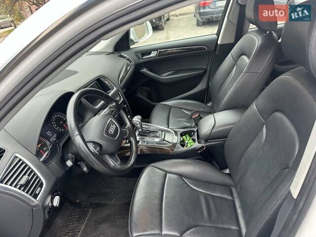 Белый Ауди Ку 5, объемом двигателя 1.98 л и пробегом 211 тыс. км за 12200 $, фото 20 на Automoto.ua