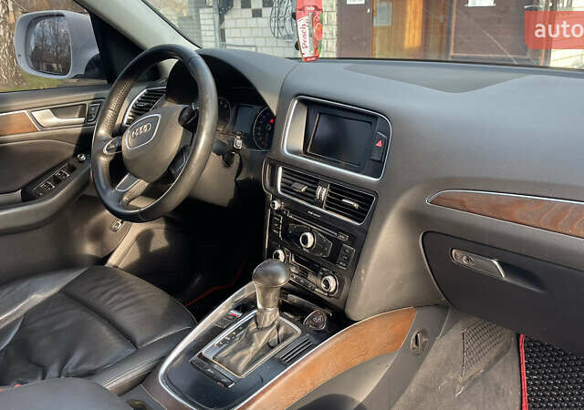 Білий Ауді Ку 5, об'ємом двигуна 1.98 л та пробігом 228 тис. км за 11500 $, фото 9 на Automoto.ua