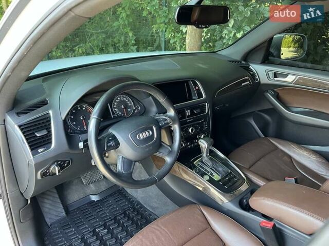 Белый Ауди Ку 5, объемом двигателя 3 л и пробегом 166 тыс. км за 14900 $, фото 11 на Automoto.ua