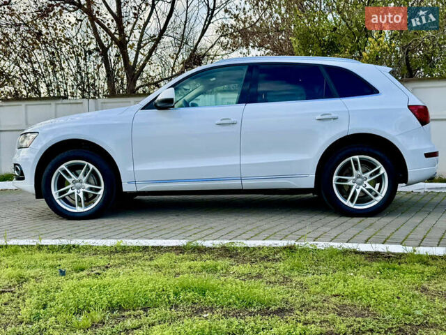 Белый Ауди Ку 5, объемом двигателя 1.98 л и пробегом 201 тыс. км за 12400 $, фото 8 на Automoto.ua