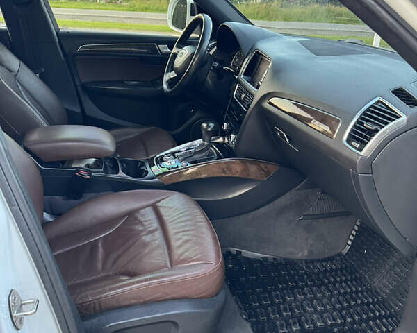 Белый Ауди Ку 5, объемом двигателя 1.98 л и пробегом 236 тыс. км за 14100 $, фото 12 на Automoto.ua