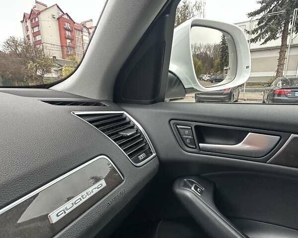 Белый Ауди Ку 5, объемом двигателя 1.98 л и пробегом 211 тыс. км за 12200 $, фото 27 на Automoto.ua