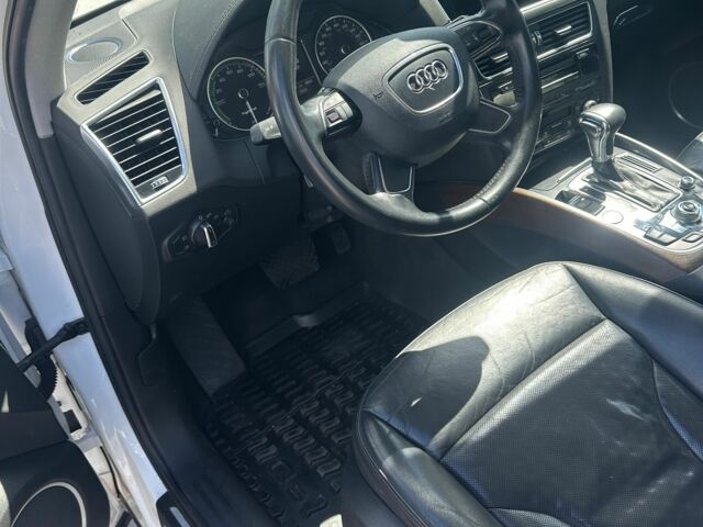 Белый Ауди Ку 5, объемом двигателя 2 л и пробегом 270 тыс. км за 15000 $, фото 10 на Automoto.ua