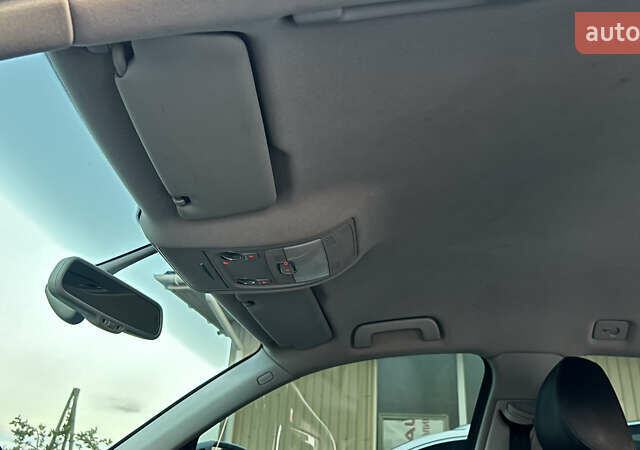 Белый Ауди Ку 5, объемом двигателя 1.97 л и пробегом 131 тыс. км за 18000 $, фото 27 на Automoto.ua