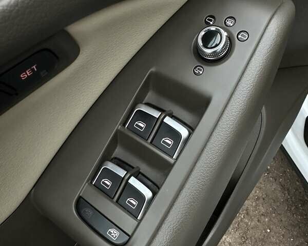 Белый Ауди Ку 5, объемом двигателя 2 л и пробегом 109 тыс. км за 15850 $, фото 25 на Automoto.ua