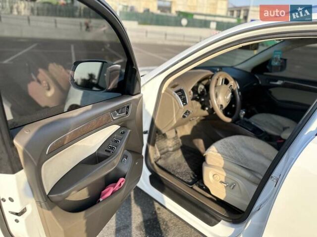 Белый Ауди Ку 5, объемом двигателя 1.98 л и пробегом 193 тыс. км за 14000 $, фото 16 на Automoto.ua
