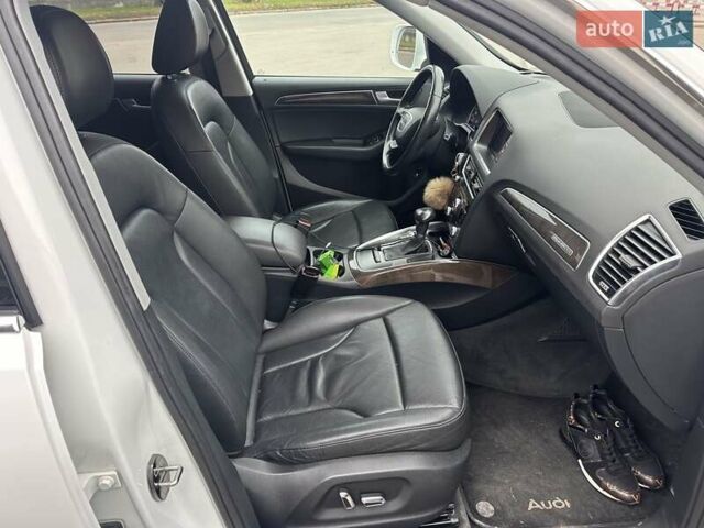 Белый Ауди Ку 5, объемом двигателя 1.98 л и пробегом 211 тыс. км за 12200 $, фото 29 на Automoto.ua