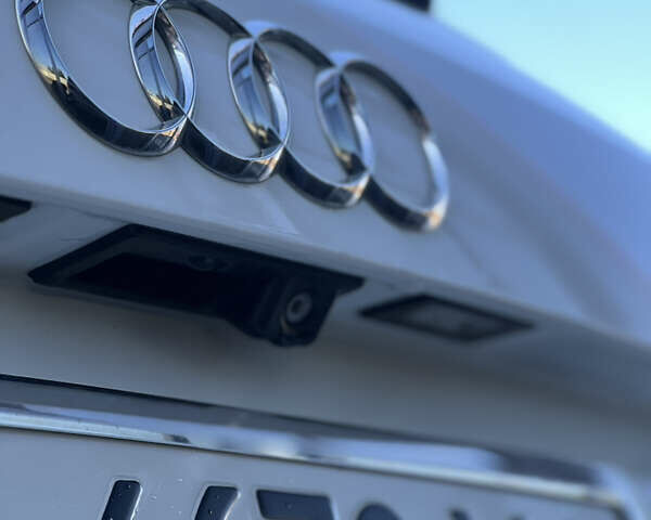 Белый Ауди Ку 5, объемом двигателя 1.98 л и пробегом 241 тыс. км за 12500 $, фото 19 на Automoto.ua