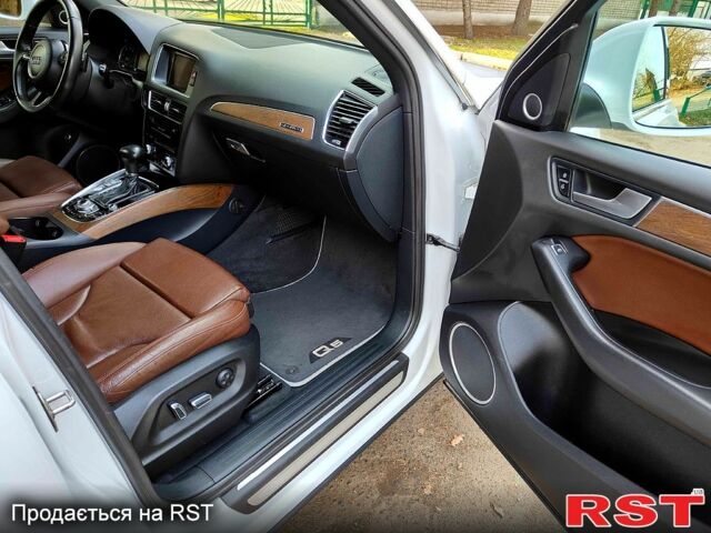 Белый Ауди Ку 5, объемом двигателя 2 л и пробегом 200 тыс. км за 15900 $, фото 12 на Automoto.ua