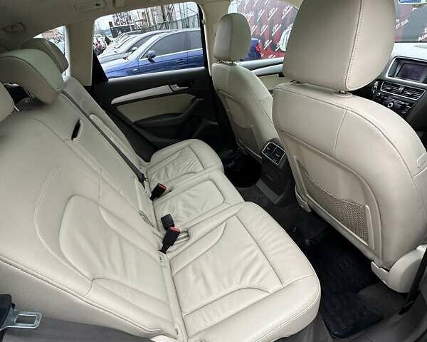 Белый Ауди Ку 5, объемом двигателя 2 л и пробегом 109 тыс. км за 15850 $, фото 28 на Automoto.ua