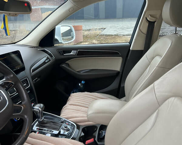 Белый Ауди Ку 5, объемом двигателя 1.98 л и пробегом 225 тыс. км за 15100 $, фото 16 на Automoto.ua