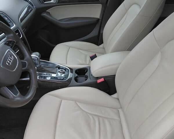 Білий Ауді Ку 5, об'ємом двигуна 0 л та пробігом 270 тис. км за 14300 $, фото 1 на Automoto.ua