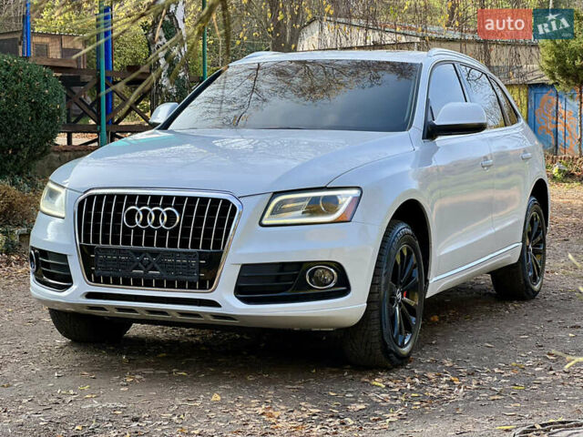 Белый Ауди Ку 5, объемом двигателя 2 л и пробегом 197 тыс. км за 12900 $, фото 5 на Automoto.ua