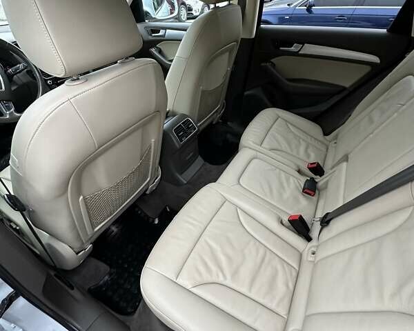 Белый Ауди Ку 5, объемом двигателя 2 л и пробегом 109 тыс. км за 15850 $, фото 19 на Automoto.ua