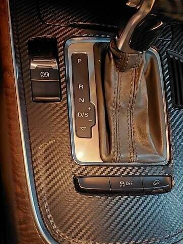 Белый Ауди Ку 5, объемом двигателя 2 л и пробегом 268 тыс. км за 16500 $, фото 7 на Automoto.ua