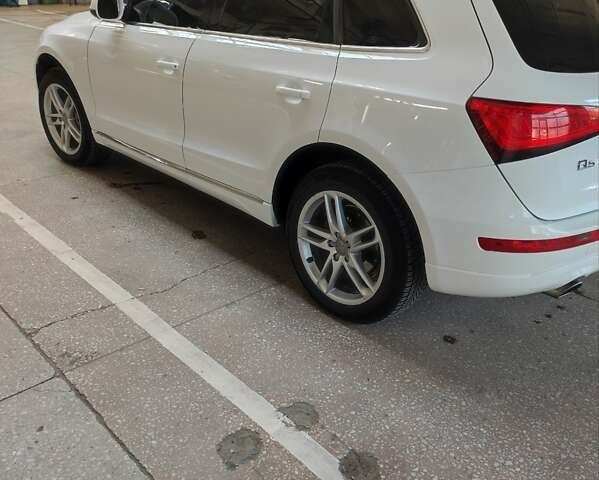 Ауди Ку 5 2013 в Одессе на Automoto.ua Белый Ауди Ку 5, объемом двигателя 2 л и пробегом 175 тыс. км за 15500 $, фото 7 на Automoto.ua