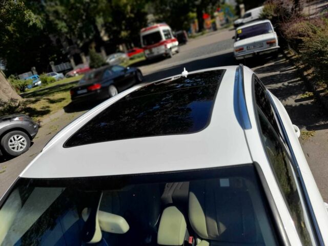 Белый Ауди Ку 5, объемом двигателя 2 л и пробегом 246 тыс. км за 13200 $, фото 17 на Automoto.ua